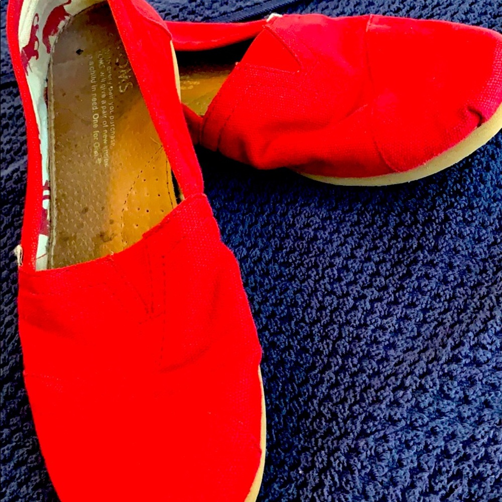 Red Toms